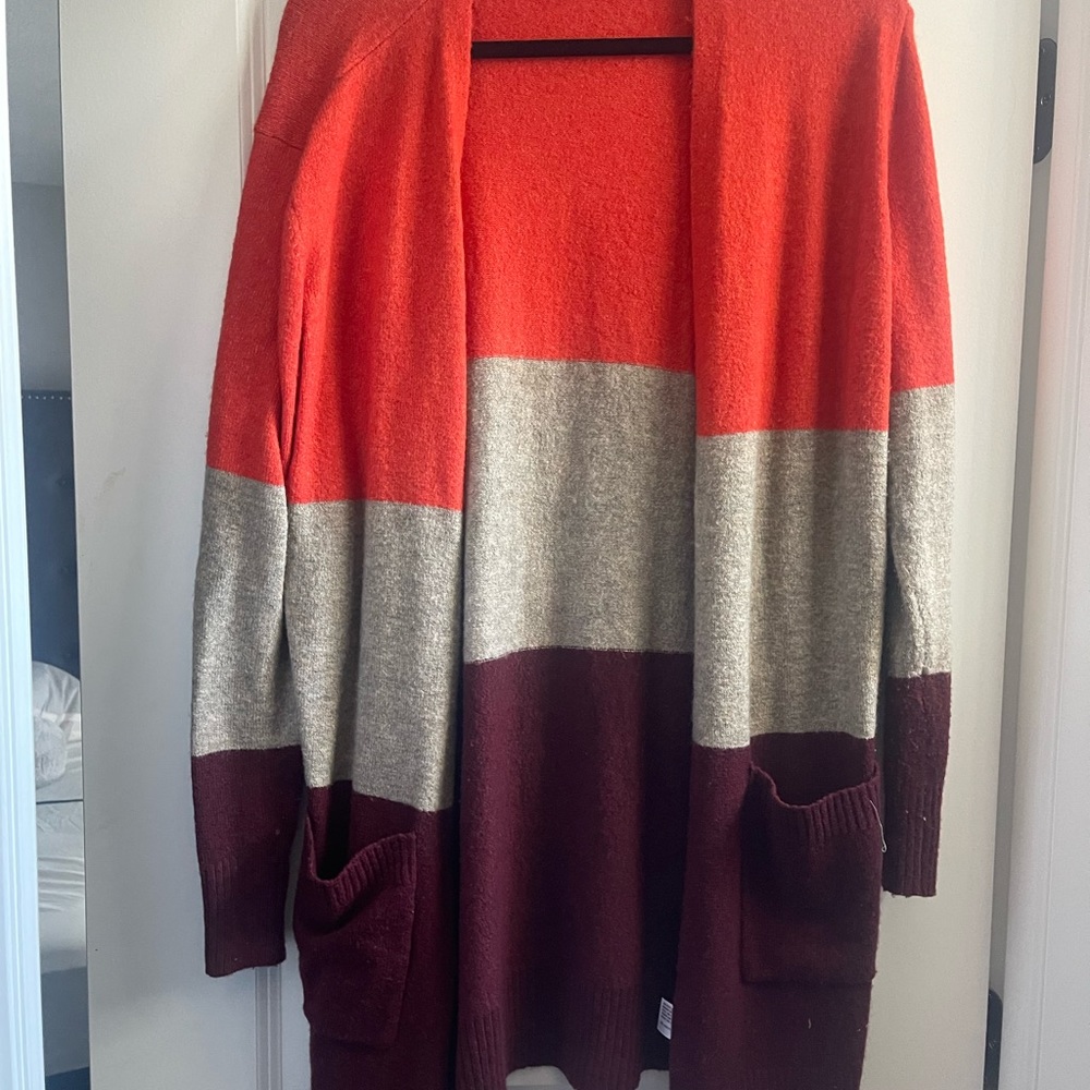Color Block Cardigan - Picture 2 of 6